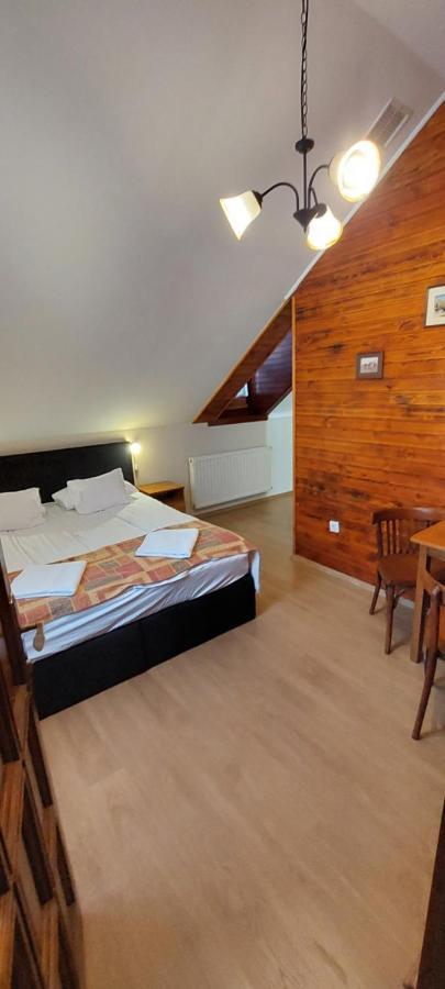 Forras Fogado Bed & Breakfast Bukkszek Exterior photo